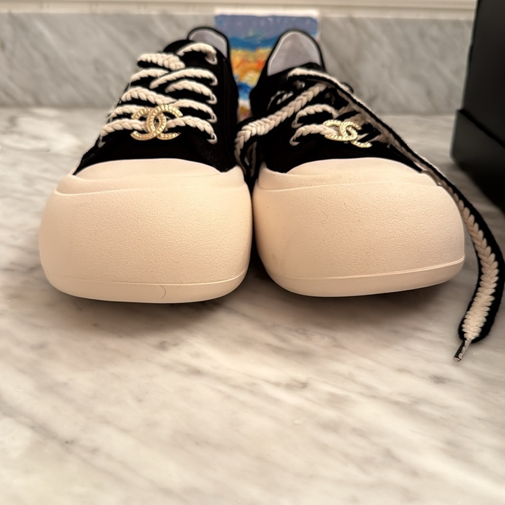 Chanel Black and White Women's Sneakers - Picture 4 of 11